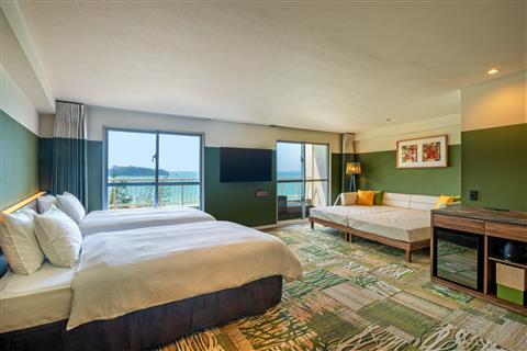 2.3泊目TWIN-LINE HOTEL YANBARU OKINAWA JAPAN　客室(一例)